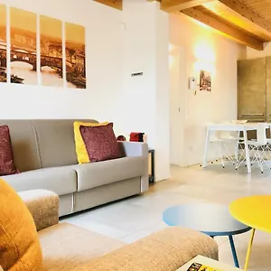Stepandgo Navigli ميلان